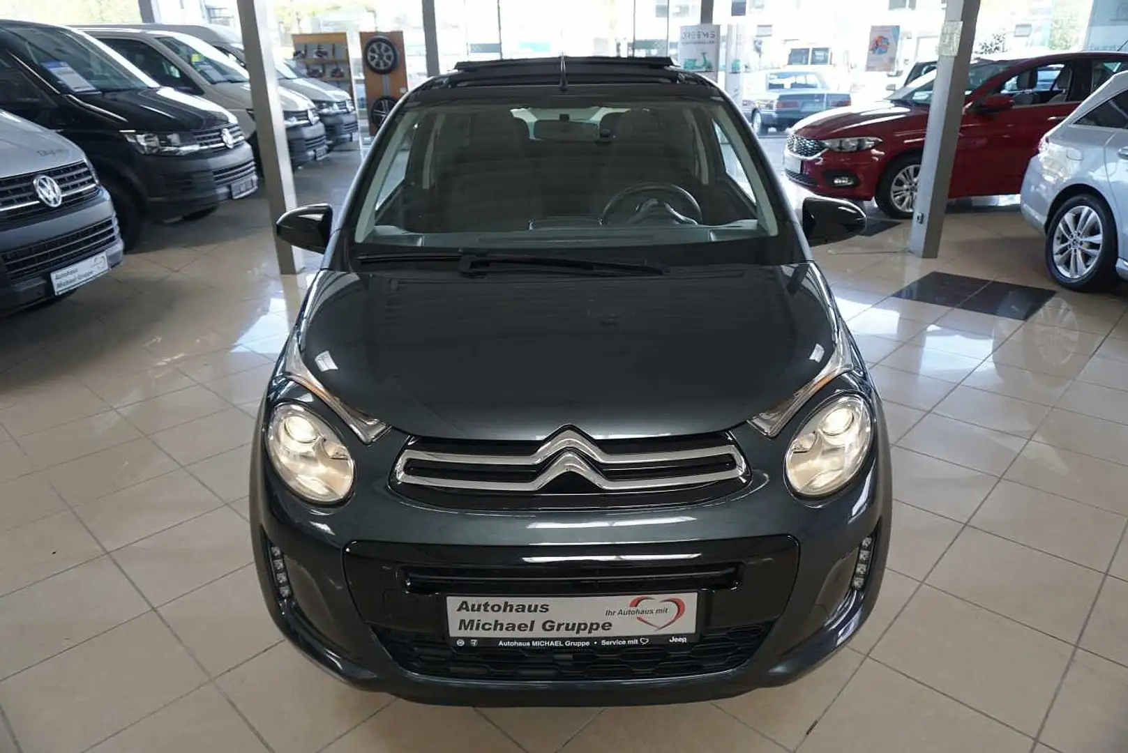 Citroen C1 Cabrio PureTech 82 Shine Grau - 2