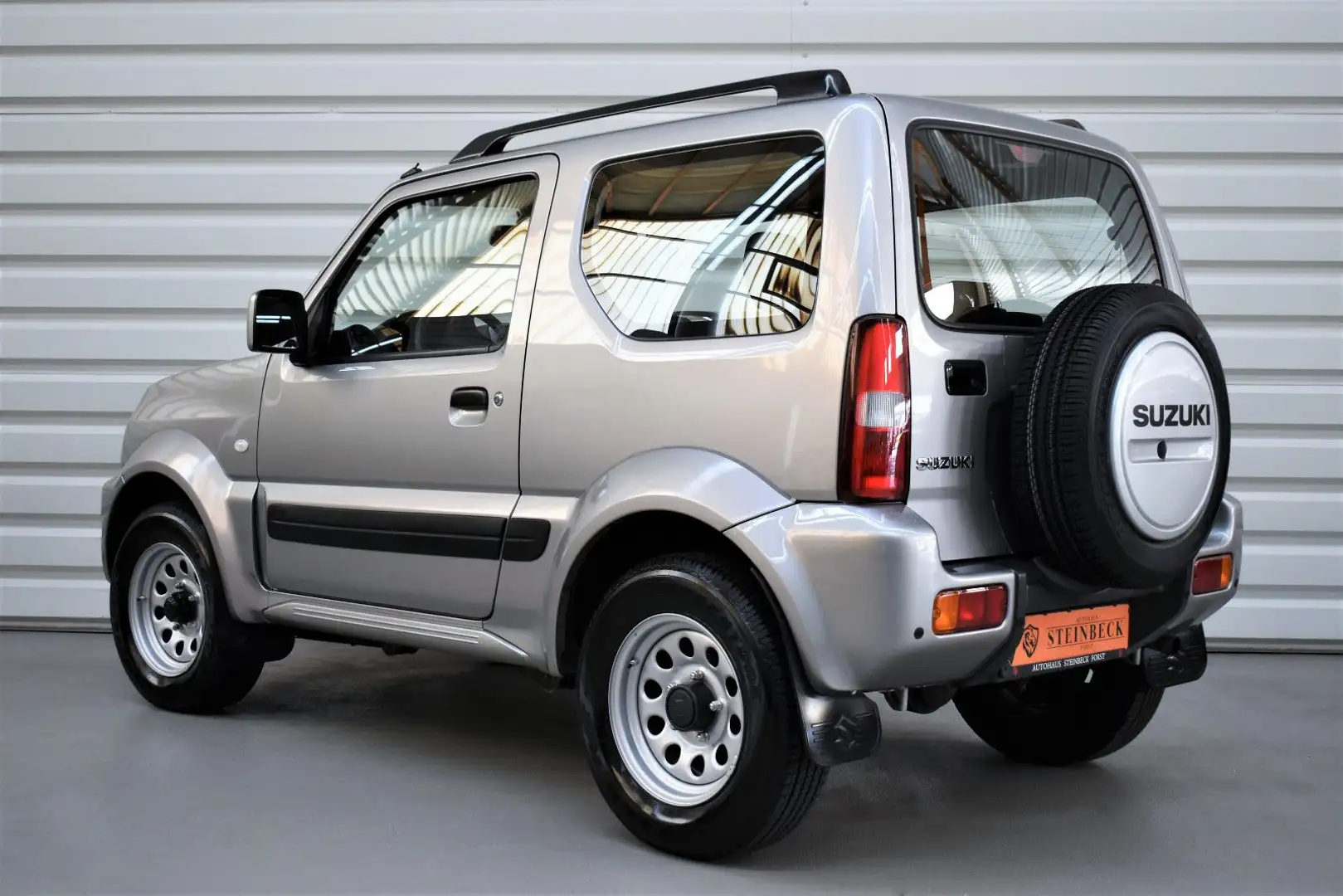 Suzuki Jimny Ranger Style+Navi+Kamera+Automatik+SHZ Grau - 2