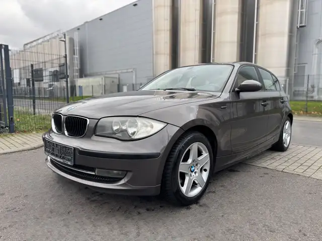 BMW 118 i KLIMA ALUFELGEN ADVANTAGE.SPORTSITZ PDC TÜV