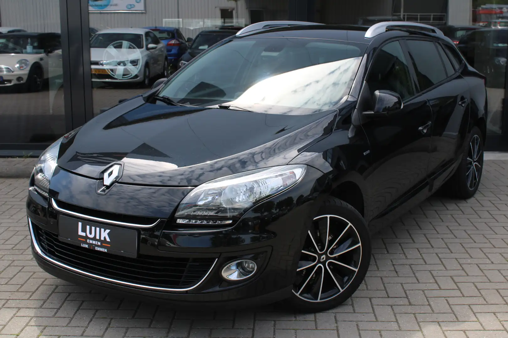 Renault Megane Estate 1.2 TCe Bose ENGINE SOUND + LED + NAVI Negro - 2