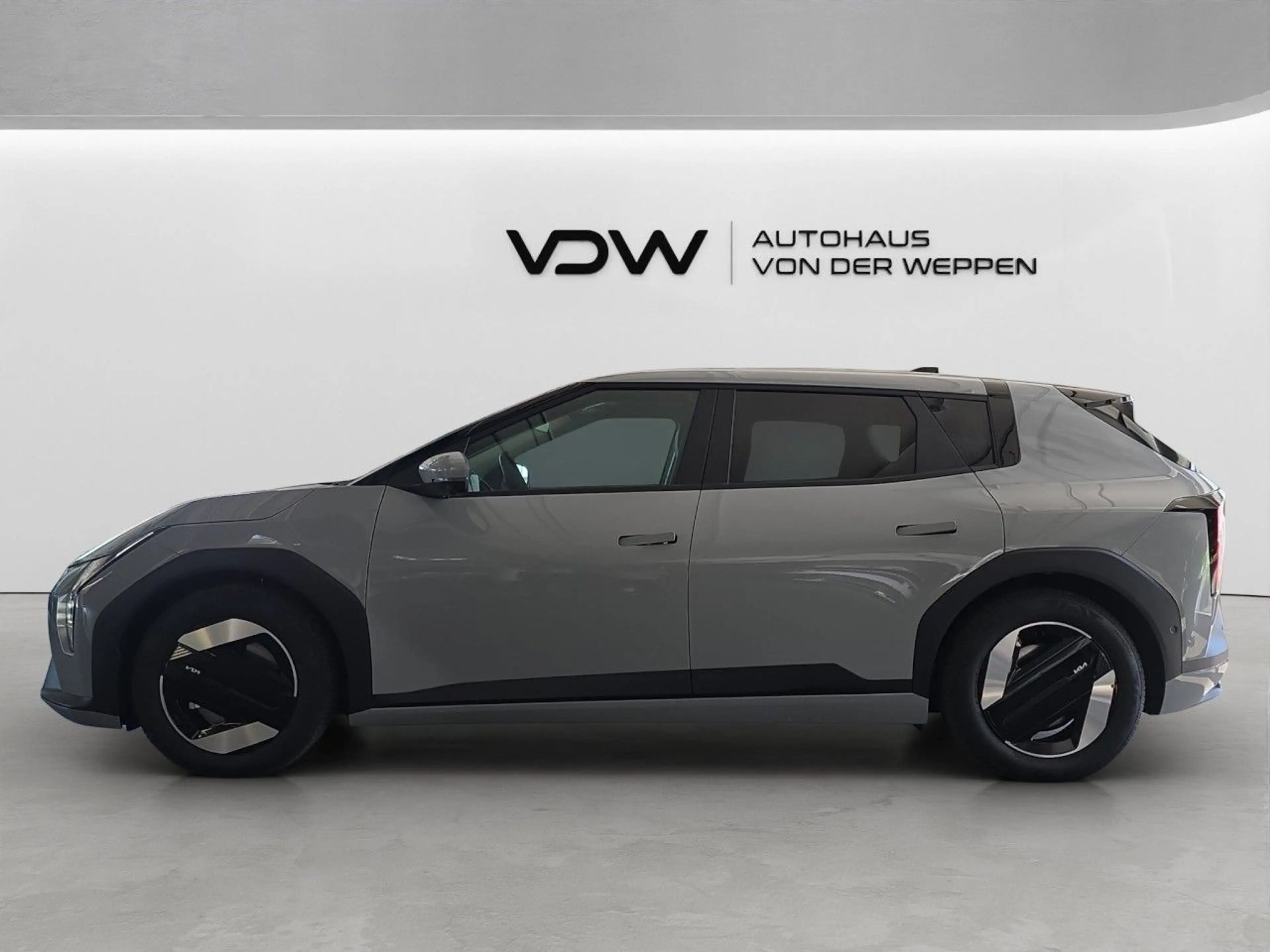 Kia EV4 150 kW Earth — photo 4