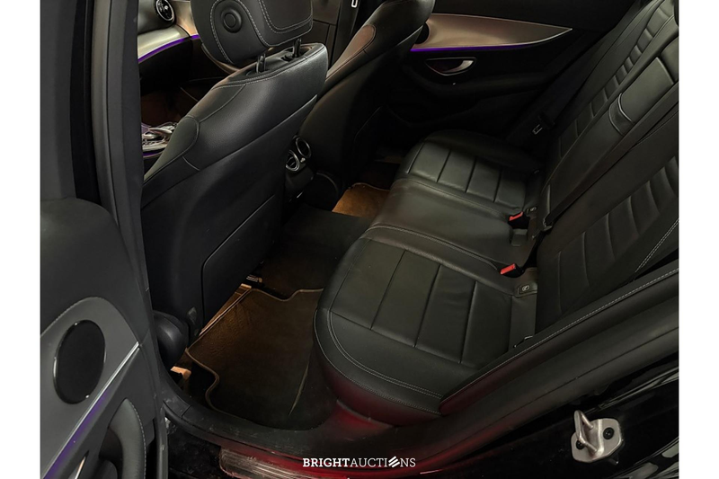 Mercedes-Benz E 200 E-Klass Business Solution Sport — photo 12