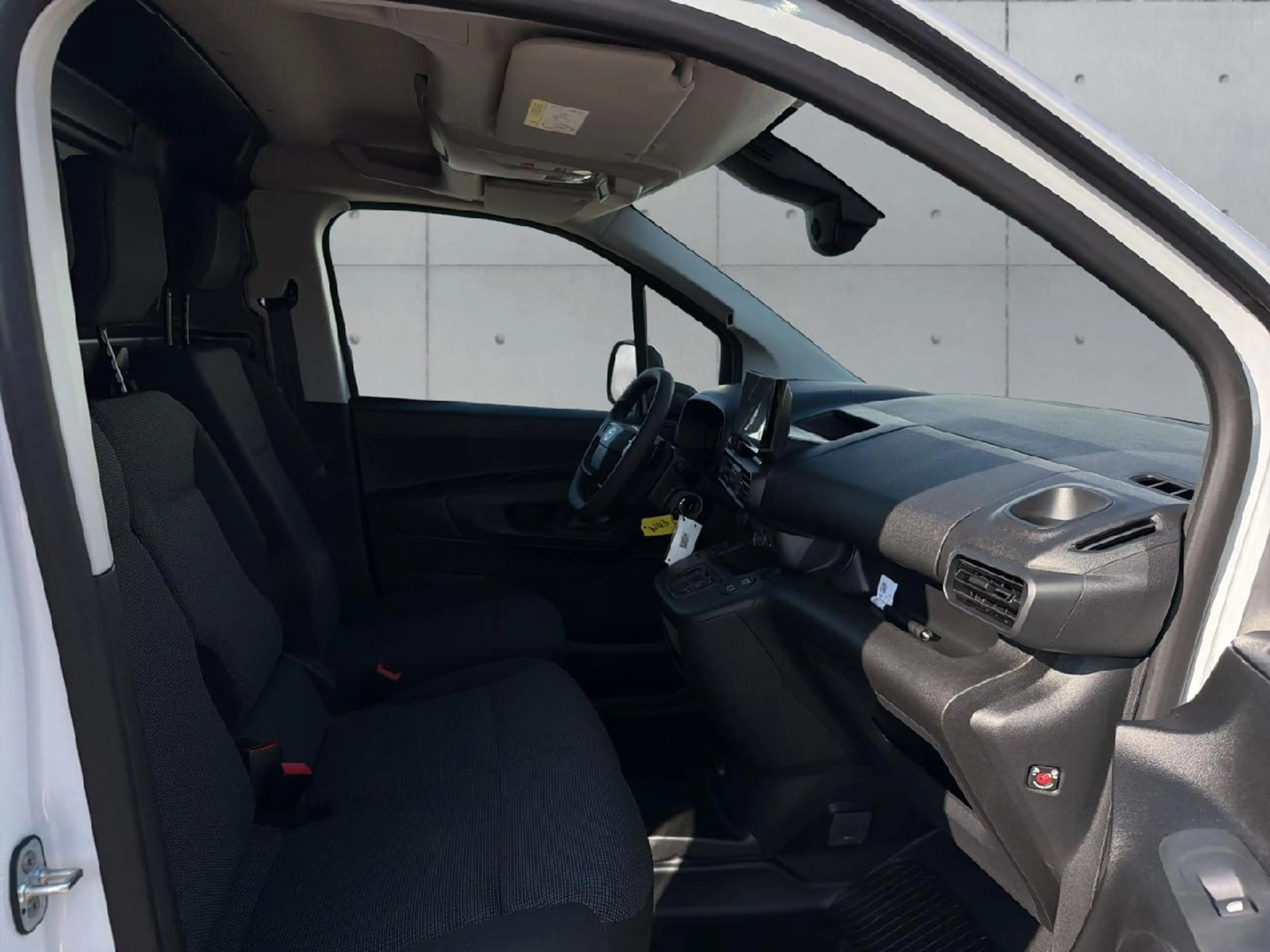 Toyota Proace City L1 Electric Meister — photo 11