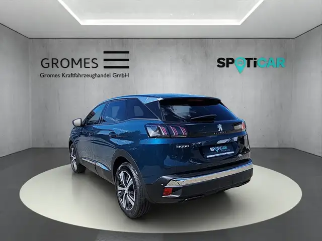 Peugeot 3008 view 5