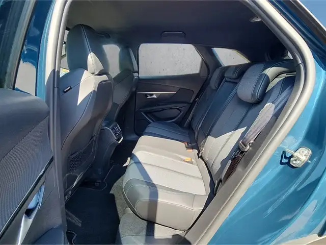 Peugeot 3008 view 8