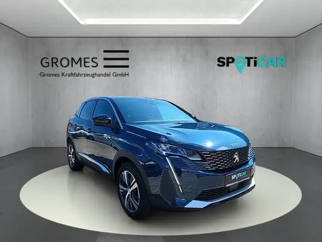 Peugeot 3008 main image