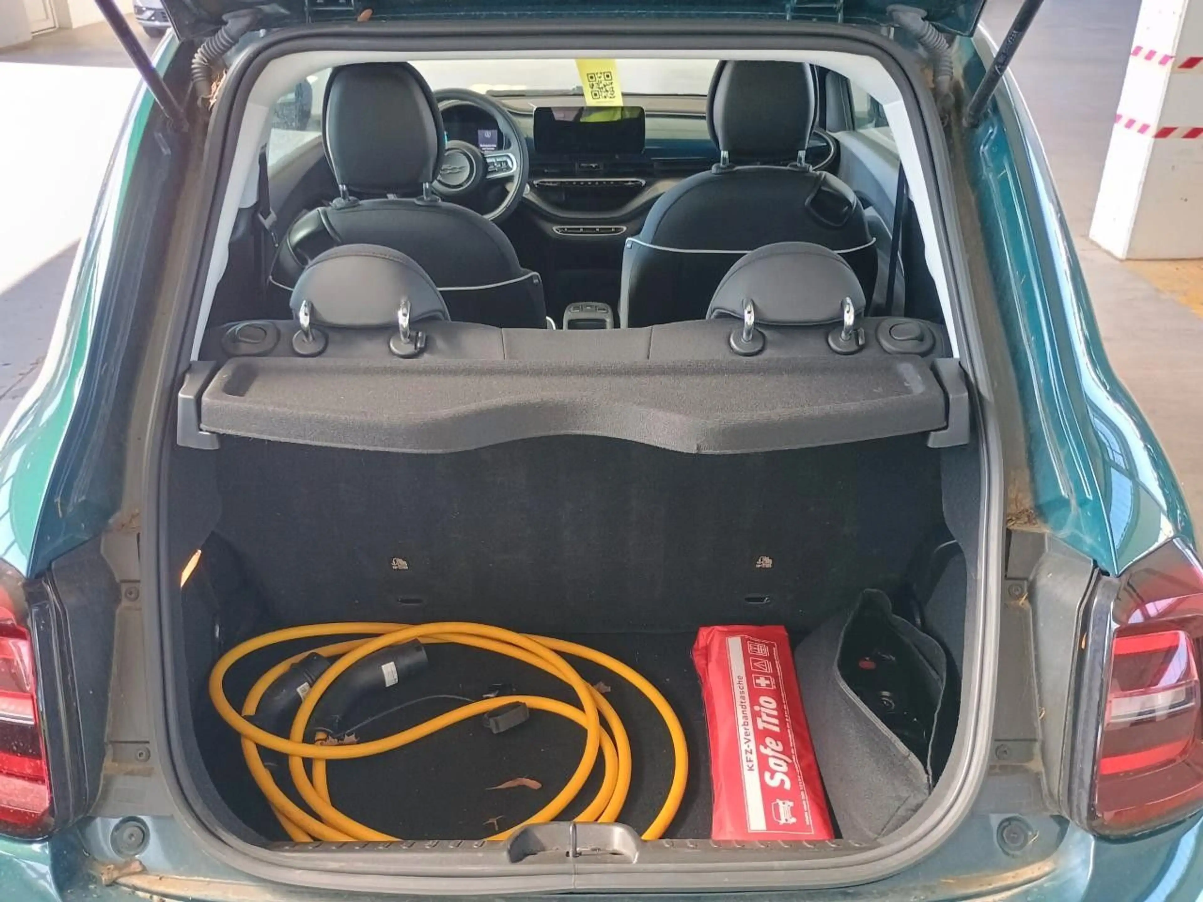 Fiat 500e 500 e Basis — photo 8