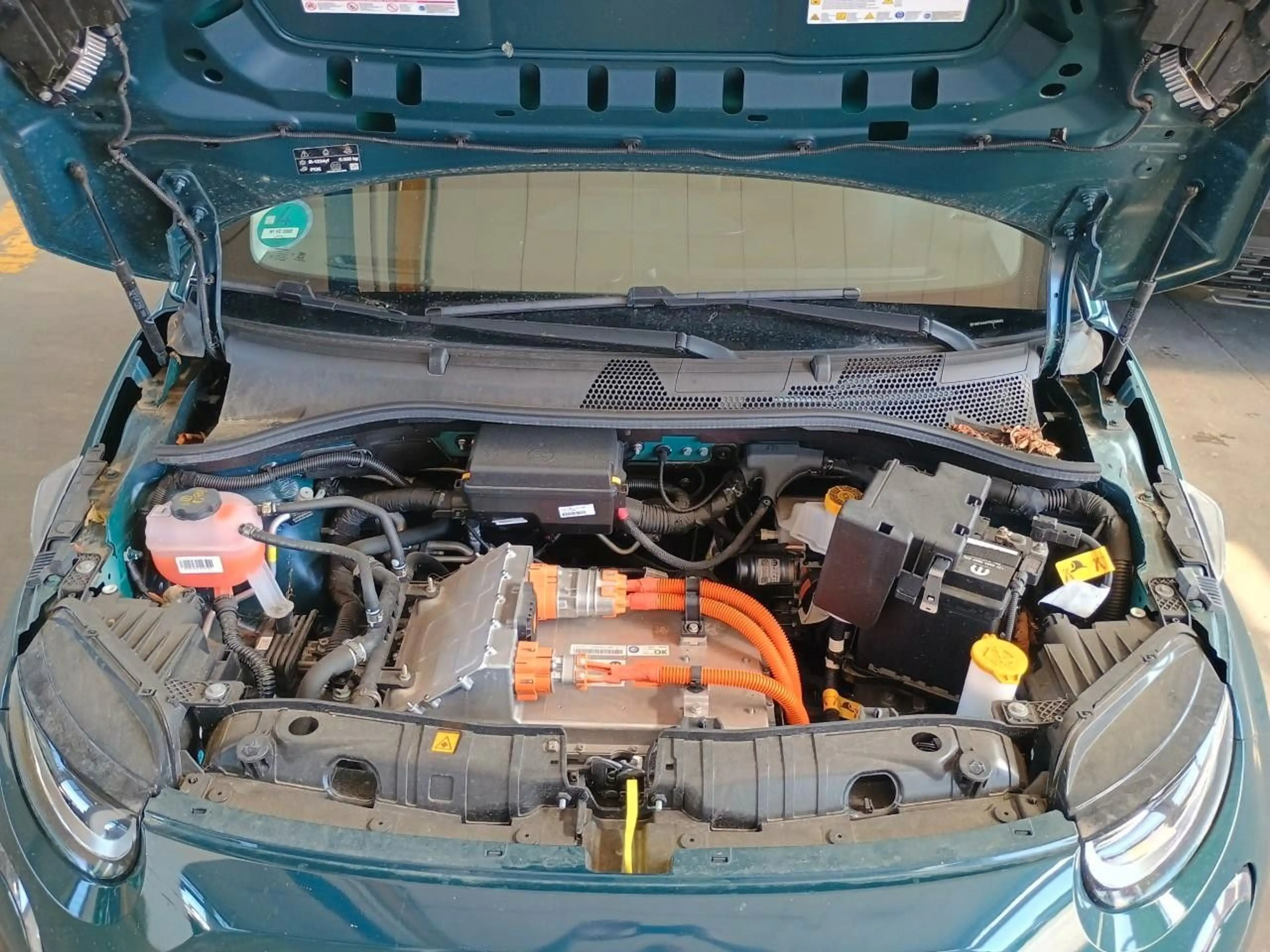 Fiat 500e 500 e Basis — photo 9