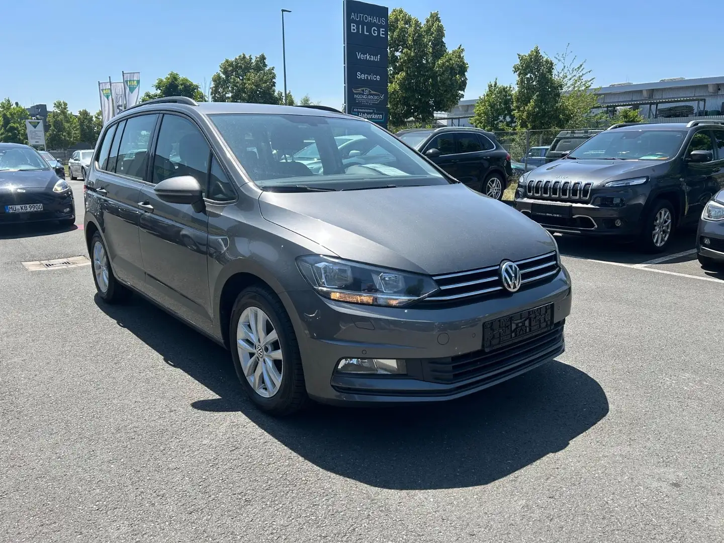 Volkswagen Touran Comfortline / 7 Sitzer Gris - 2