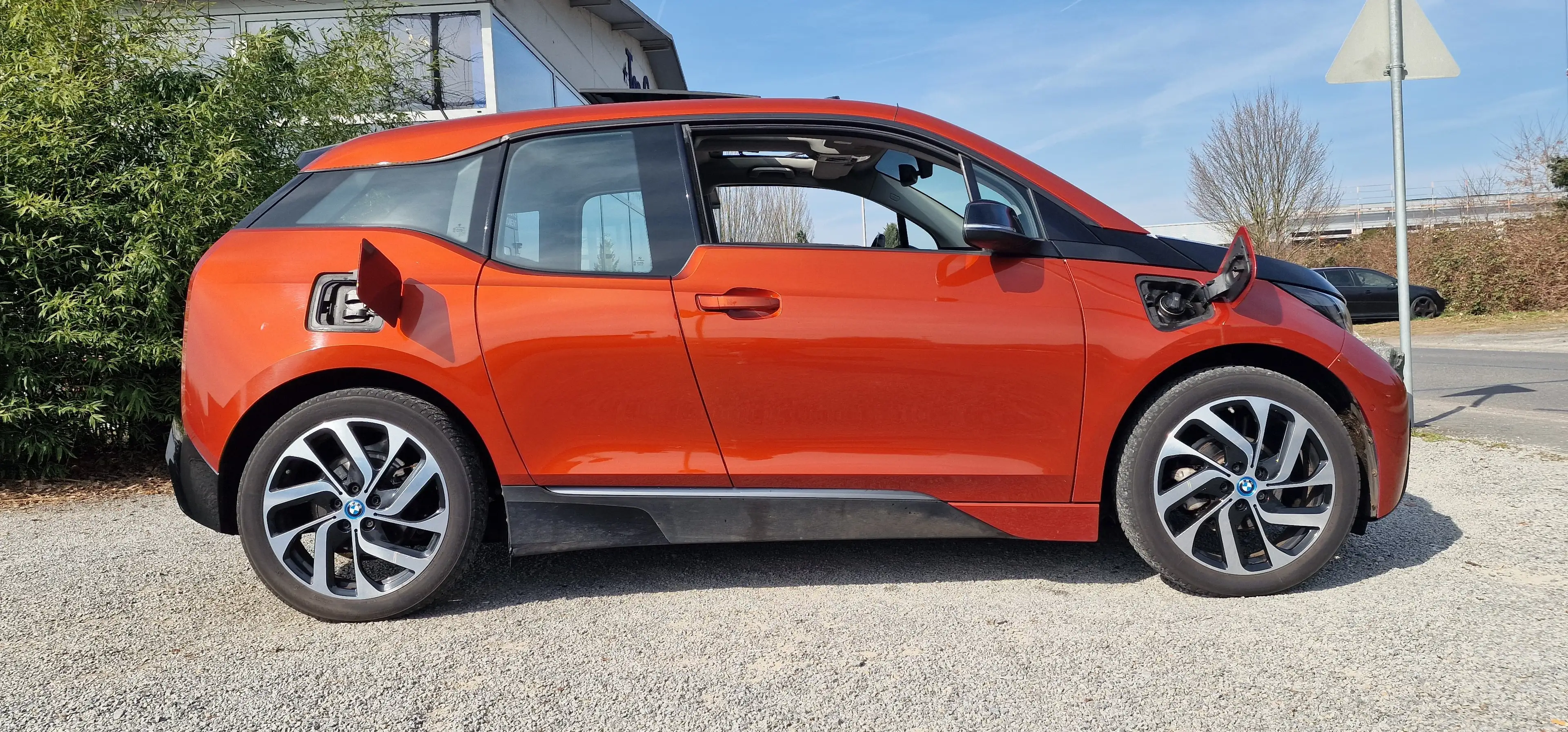 BMW i3 i3 REX NAVI Prof GSSD H&K VOLL-LEDER STAUASS. — photo 3