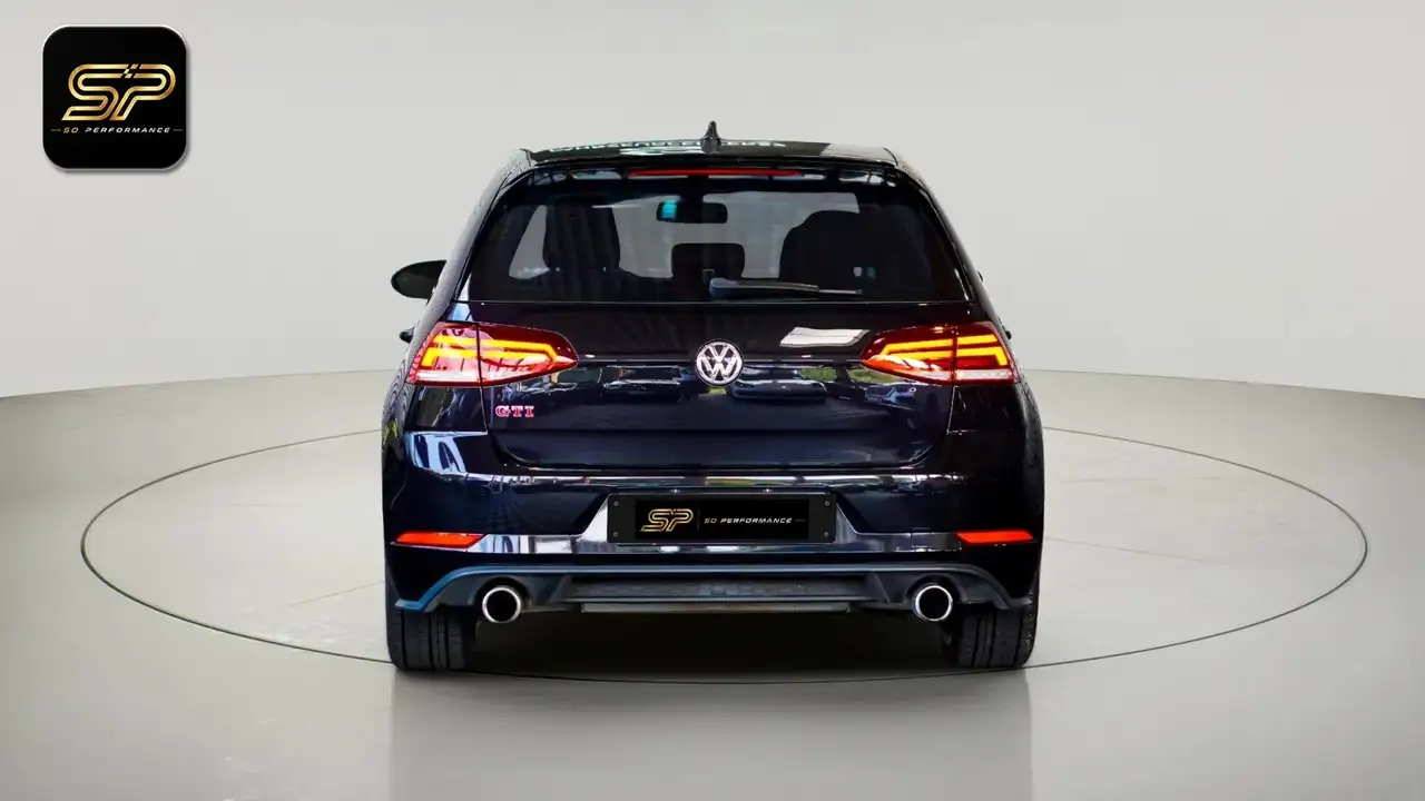 Volkswagen Golf GTI — photo 3