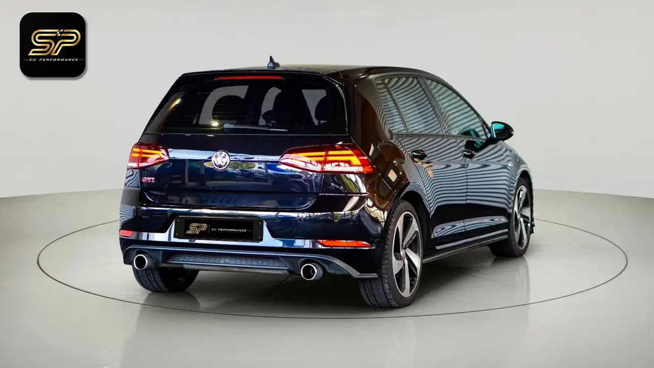 Volkswagen Golf GTI — photo 4