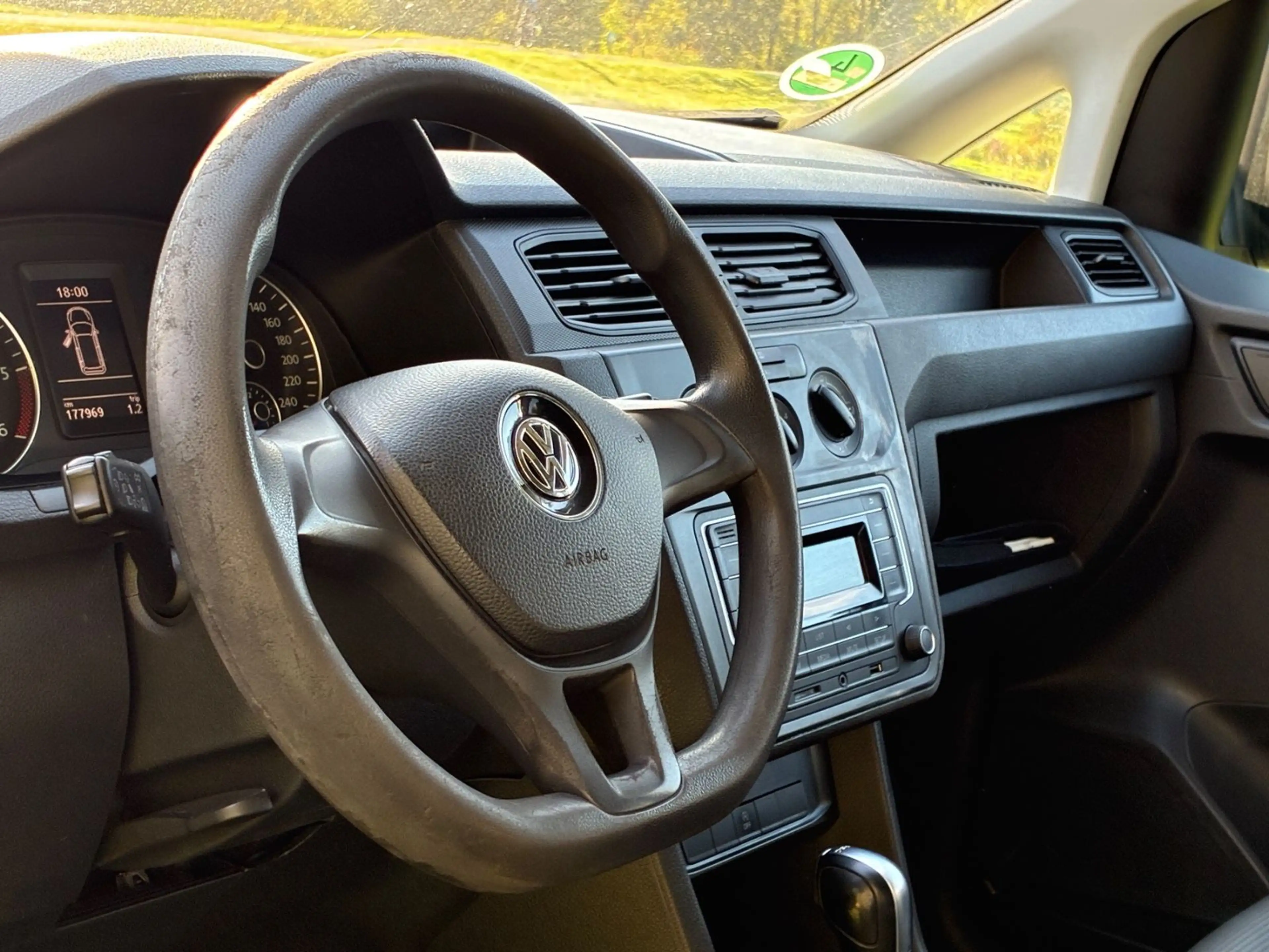Volkswagen Caddy 2.0 TDI Automatik Tüv=Neu! 1.Hand 5-Sitzer — photo 11