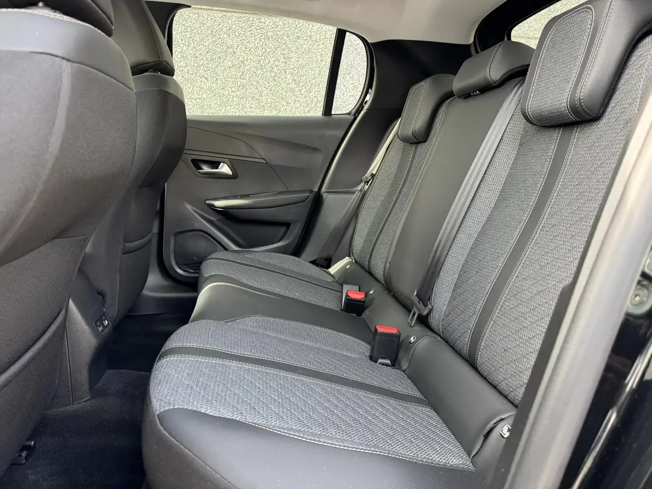 Peugeot 208 1.2T 100PK ALLURE NAVI/CAMERA/PARKPILOT 11