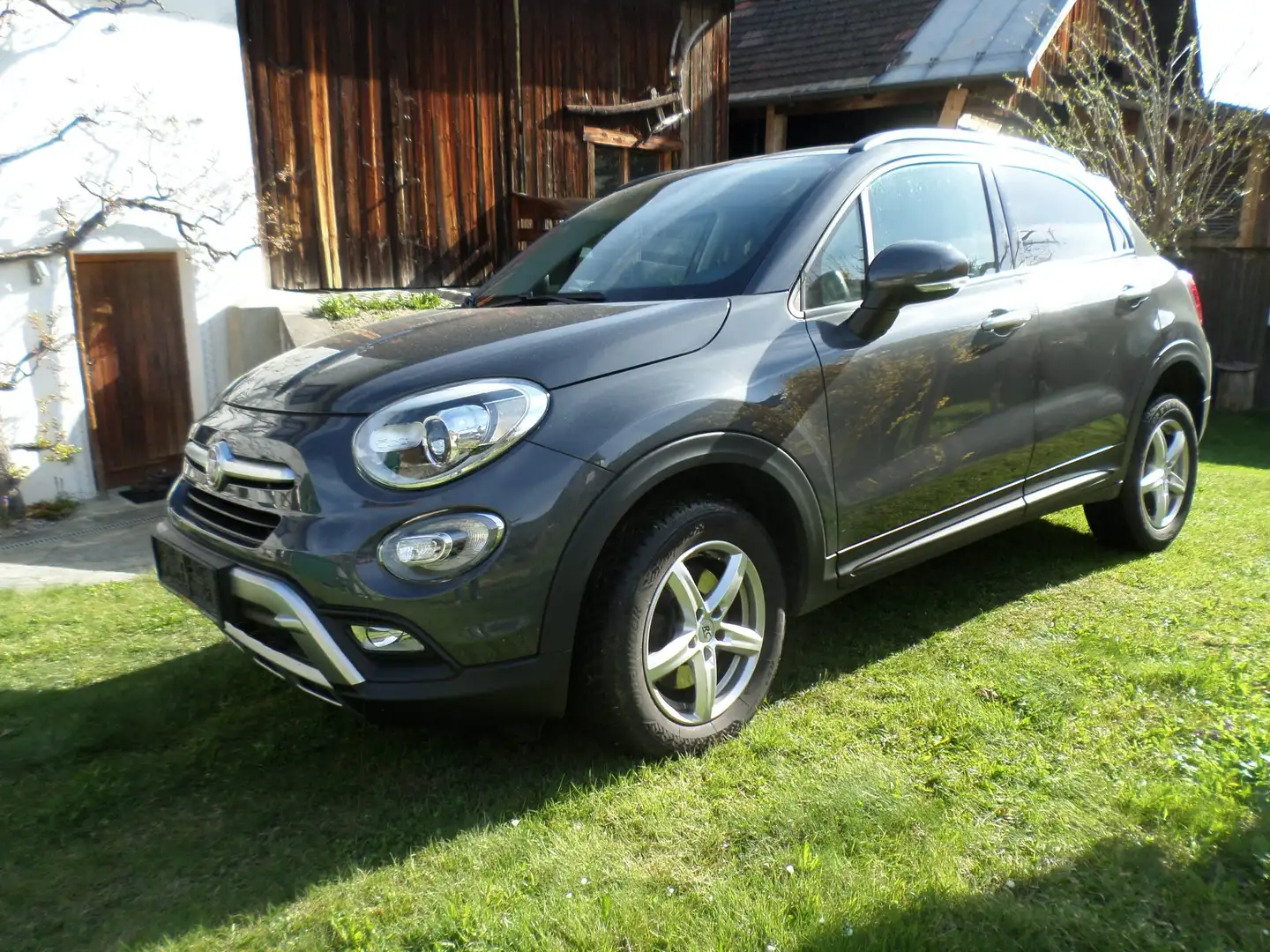 Fiat 500X 2,0+Multi-Jet+II+140+Off-Road+Look+Cross+Plus Grau - 2