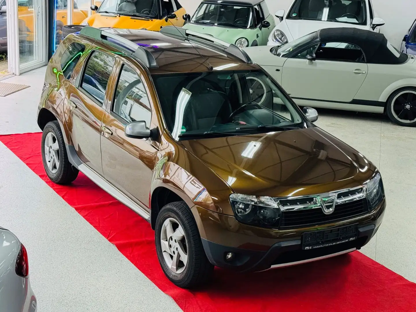 Dacia Duster I Prestige 4x2 Braun - 1