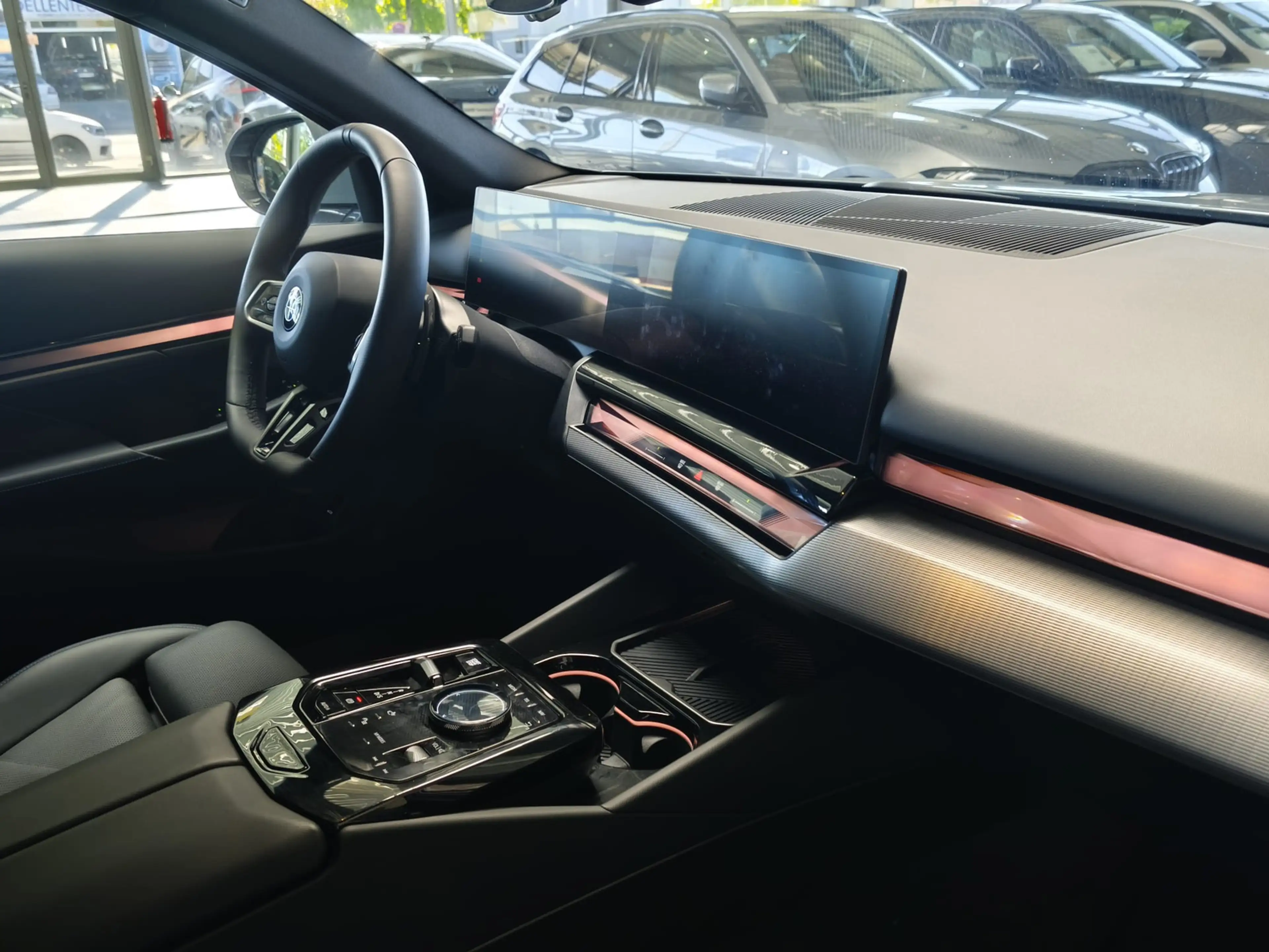 BMW 520 d Tour. xDrive M Sport AHK/RFK/H&K/ACC/20" — photo 10