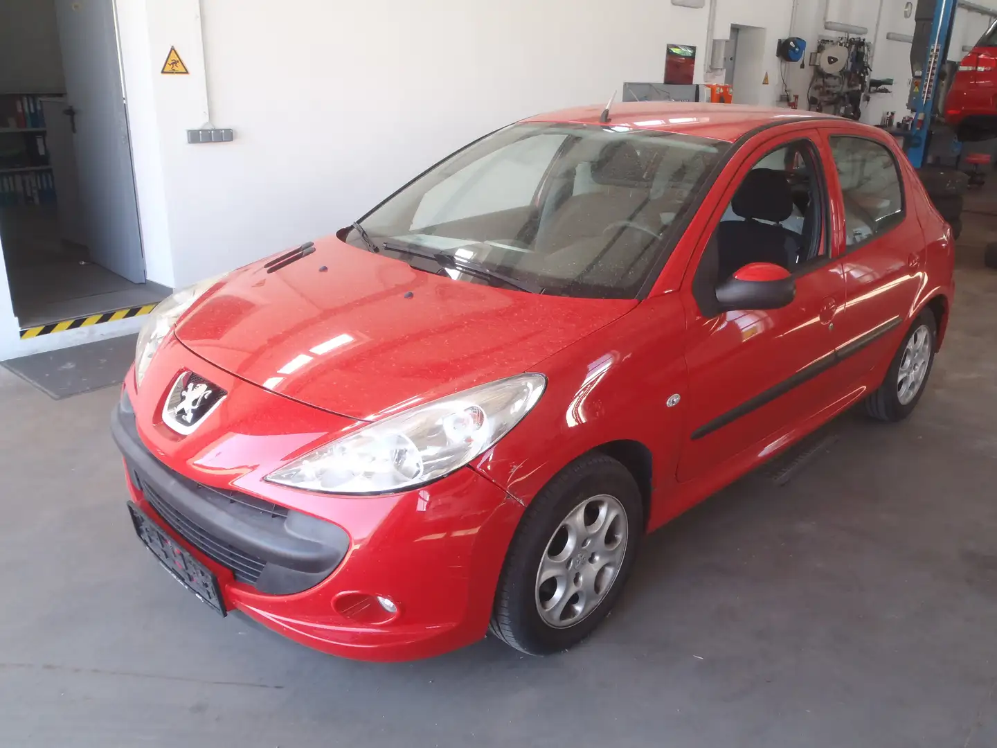 Peugeot 206 206+ Trendy 1,1 Trendy Rot - 2