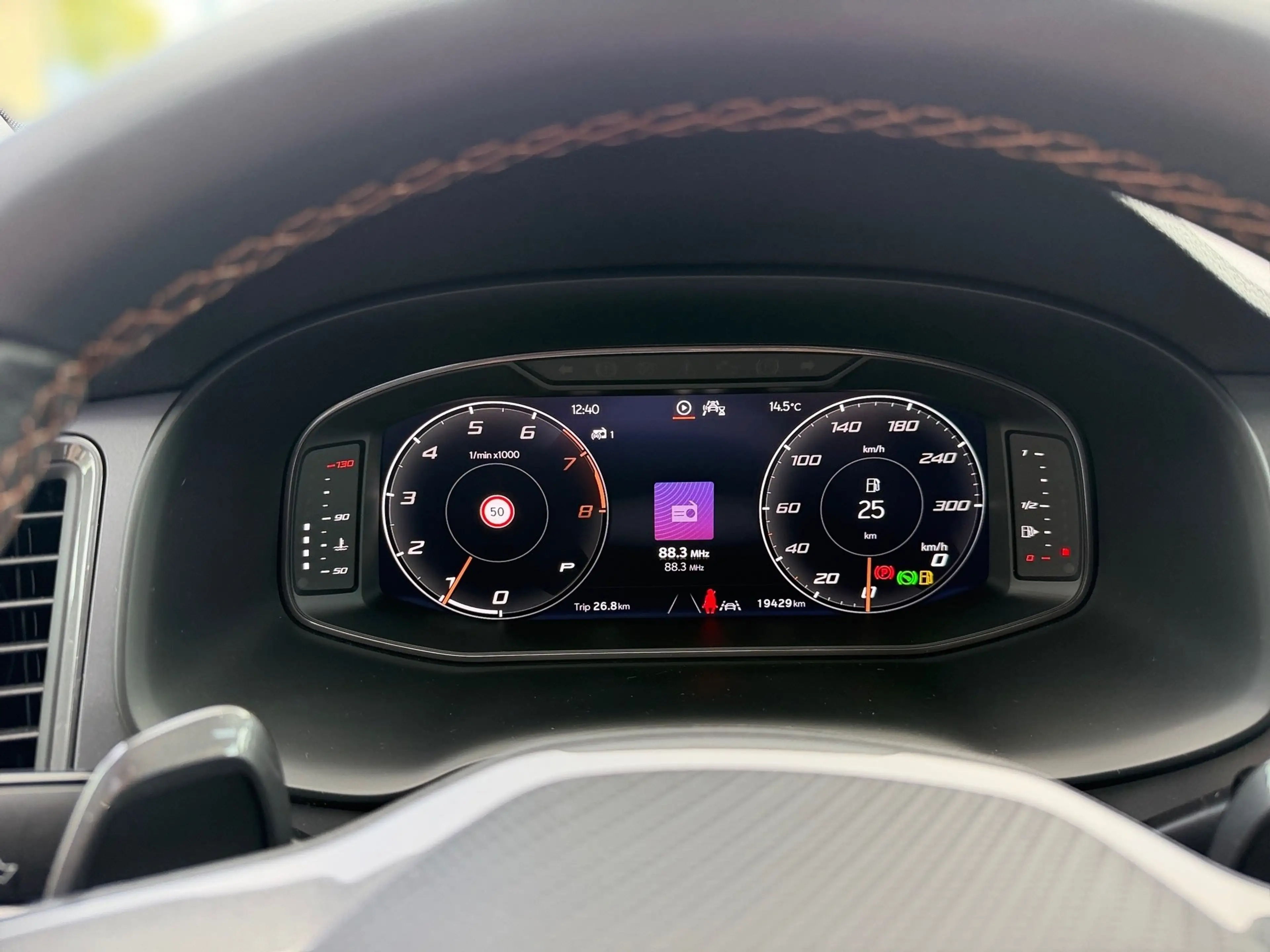 SEAT Ateca 1.5 TSI DSG+ACC+AUT+LED+Navi+Virtual+360 — photo 14