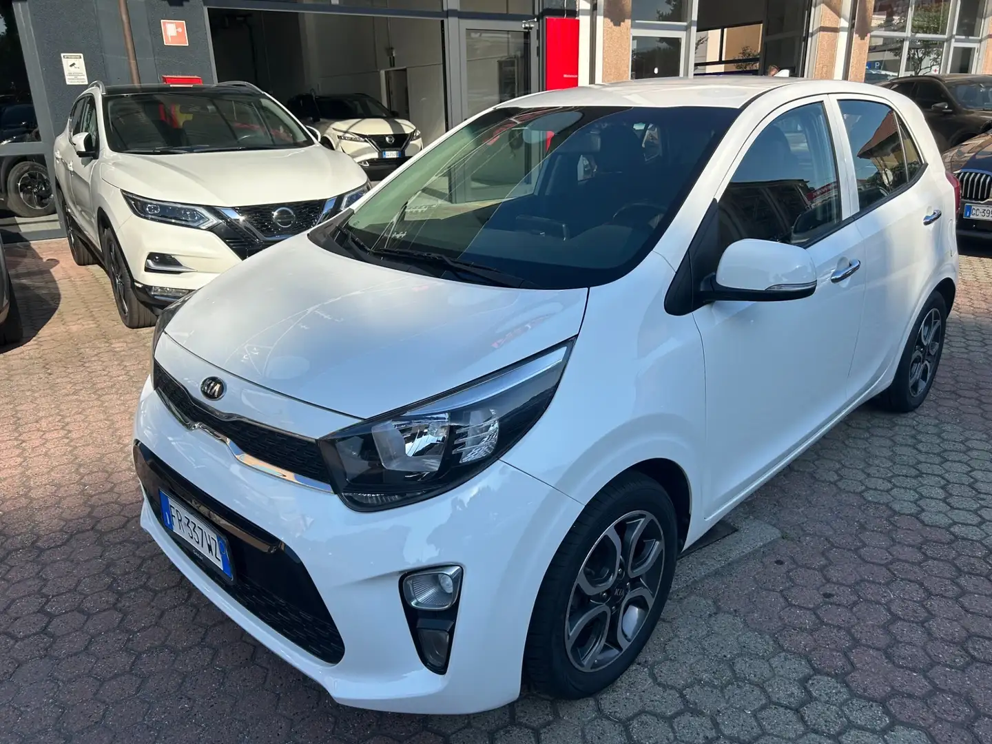 Kia Picanto 1.0 12V 5 porte Cool Bianco - 1