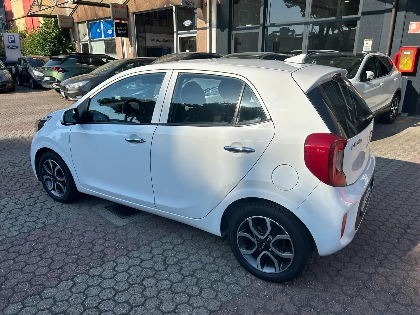 Kia Picanto 1.0 12V 5 porte Cool Bianco - 2