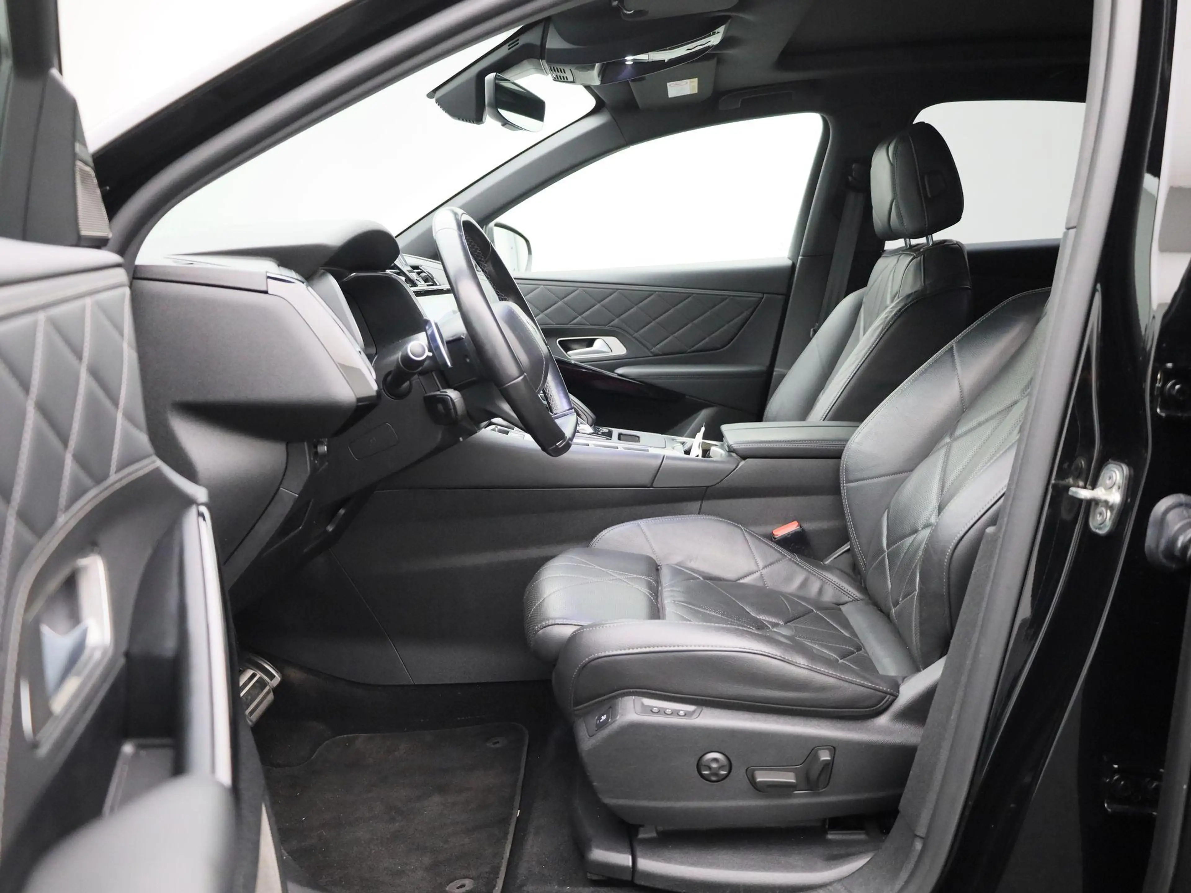 DS Automobiles DS 7 Crossback E-Tense Ligne Noire — photo 11