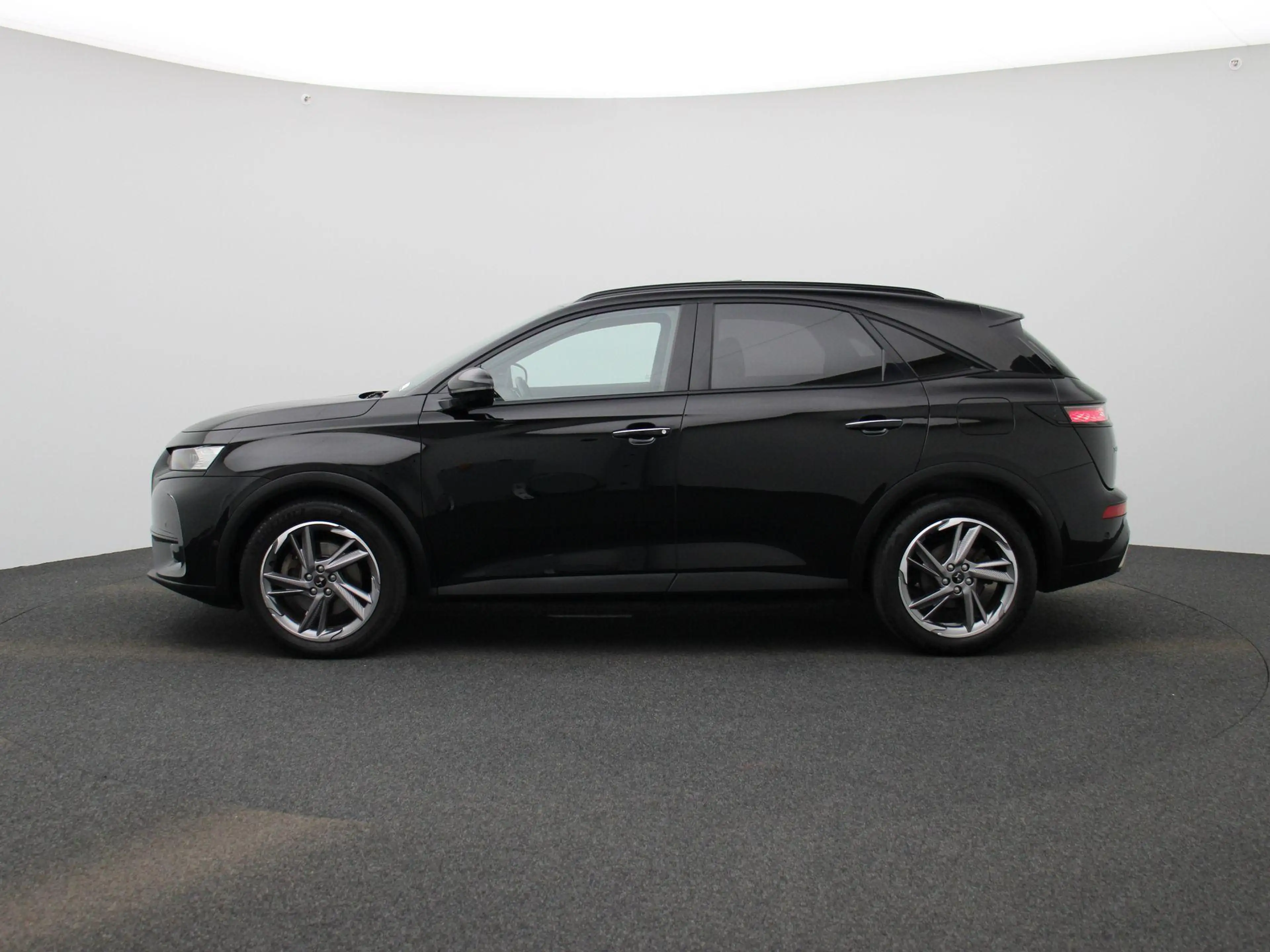 DS Automobiles DS 7 Crossback E-Tense Ligne Noire — photo 4