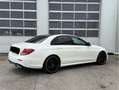 Mercedes-Benz E 220 d AMG Night Paket 20Zoll Panorama Widescreen Weiß - thumbnail 2