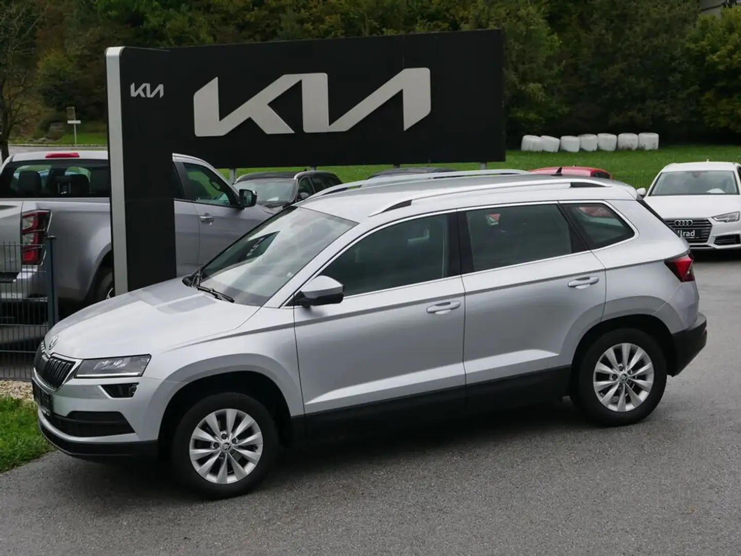 Skoda Karoq 1,5 TSI Style Limited Gris - 1