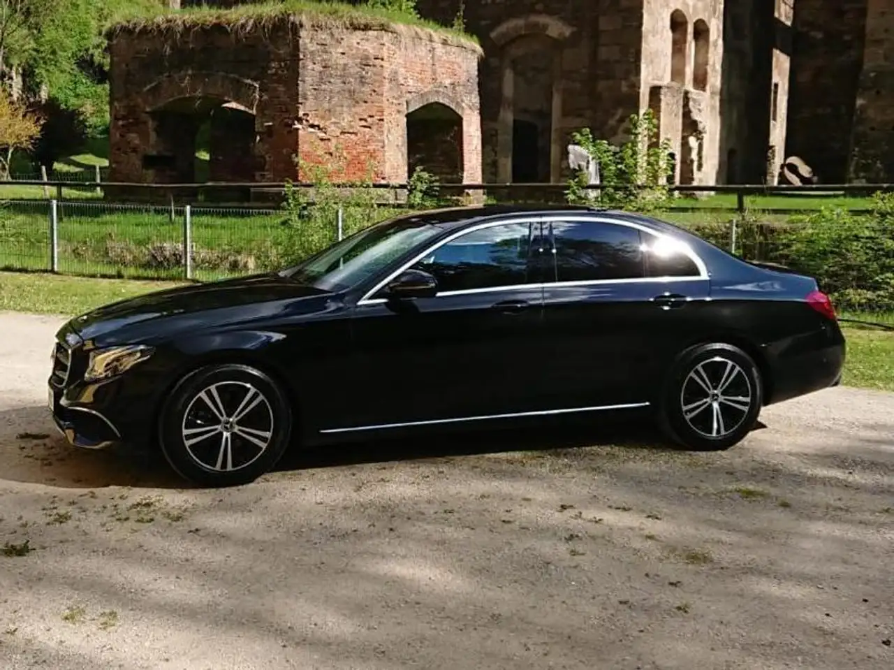 Mercedes-Benz E 200