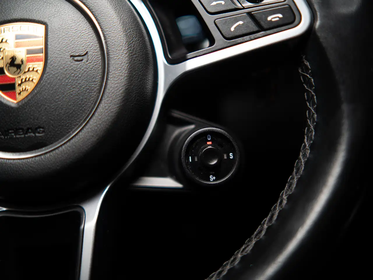 Porsche Cayenne снимка Porsche Cayenne