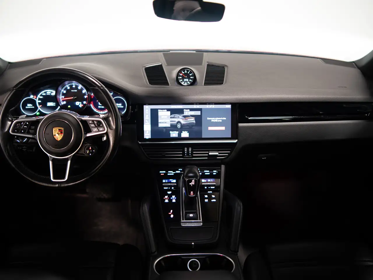 Porsche Cayenne снимка Porsche Cayenne