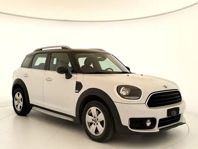 Mini Countryman view 4