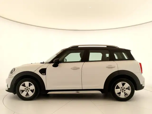 Mini Countryman view 9