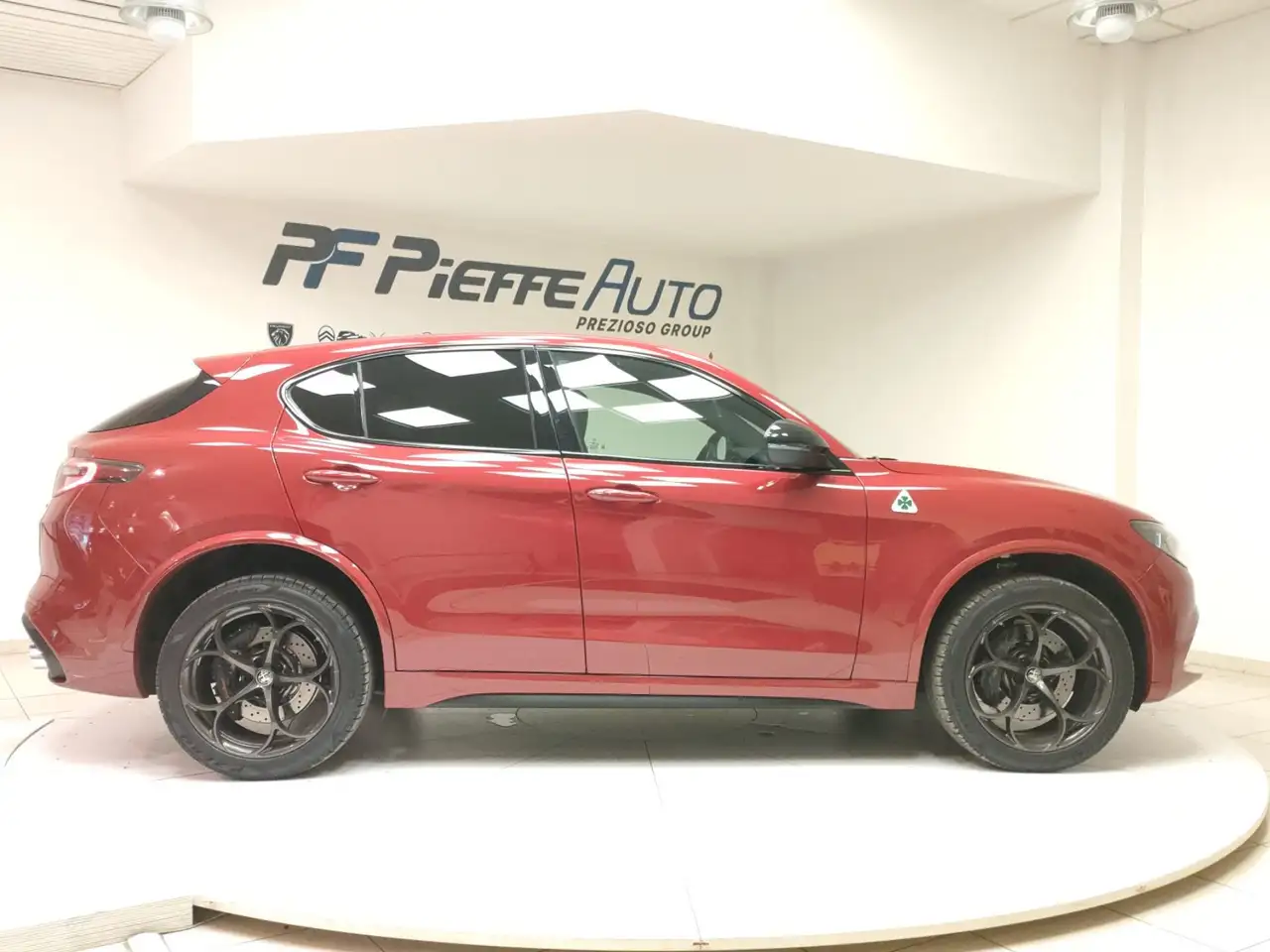 Alfa Romeo Stelvio 2023