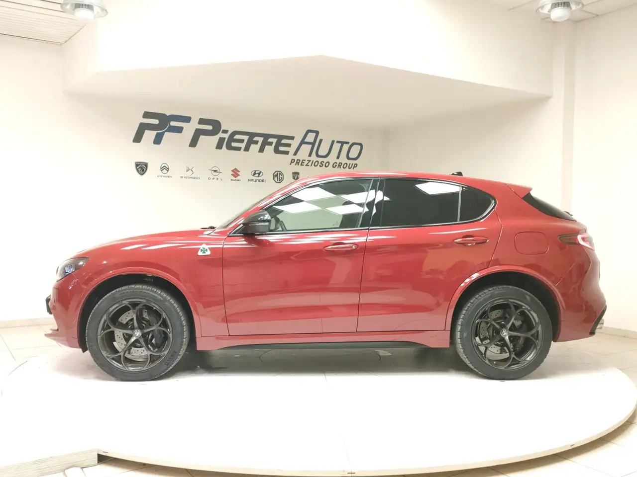 Alfa Romeo Stelvio 2023