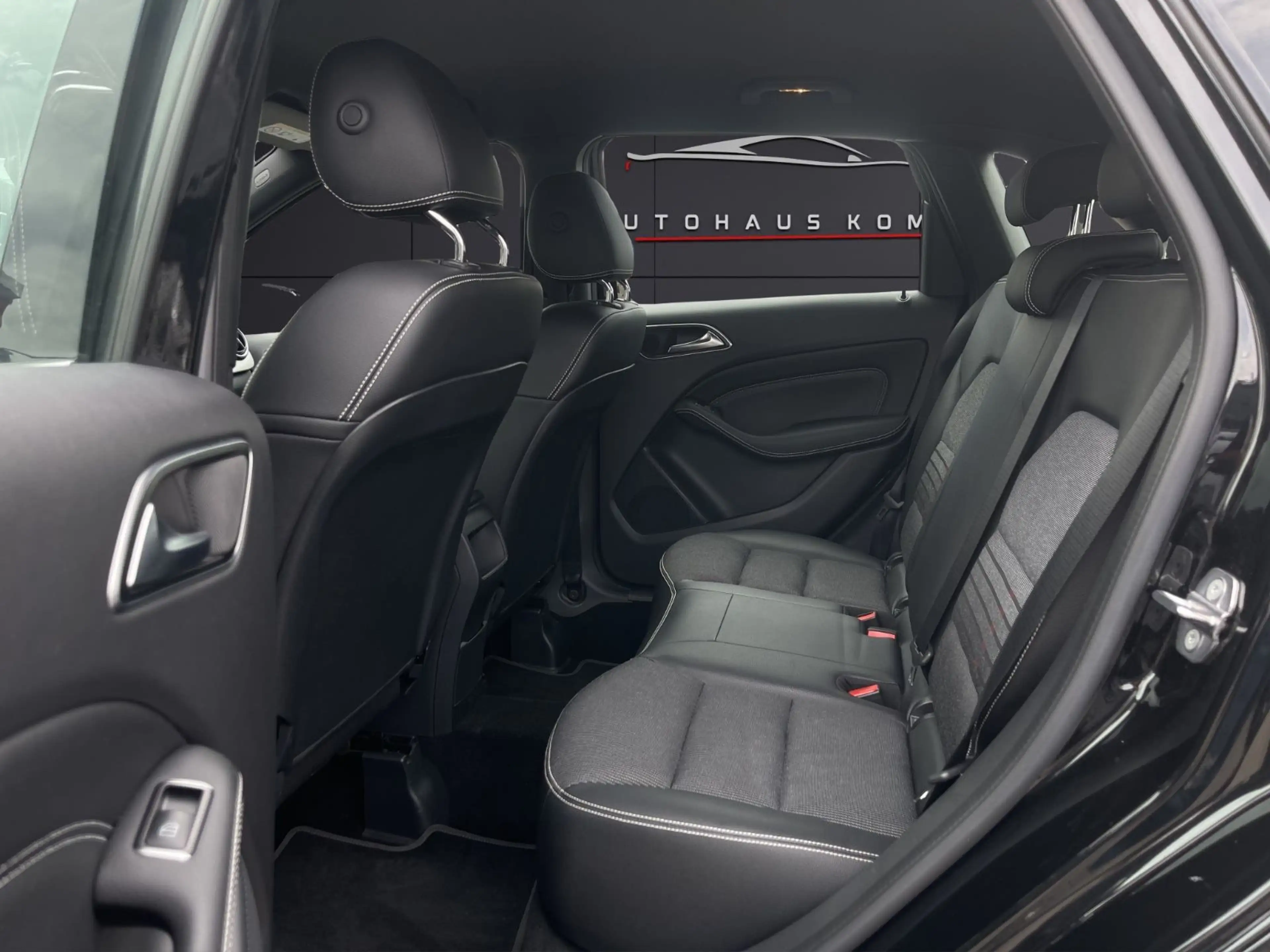 Mercedes-Benz B 200 B200 Urban Style*AUTOM.*S.HEFT*PDC*NAVI*AHK*2.HA — photo 15