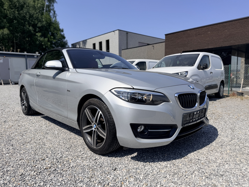 BMW 218 Cabriolet PACK SPORT CARNET COMPLET ETAT NEUF — photo 2