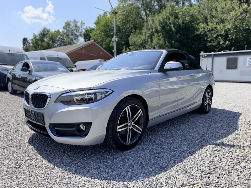BMW 218 Cabriolet PACK SPORT CARNET COMPLET ETAT NEUF