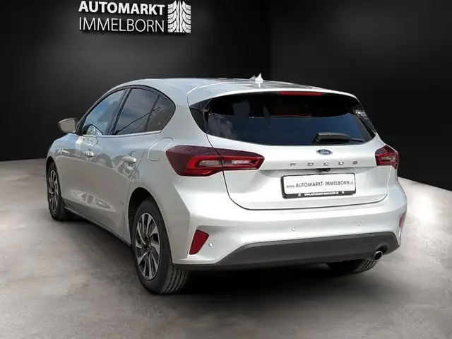 Ford Focus view 5