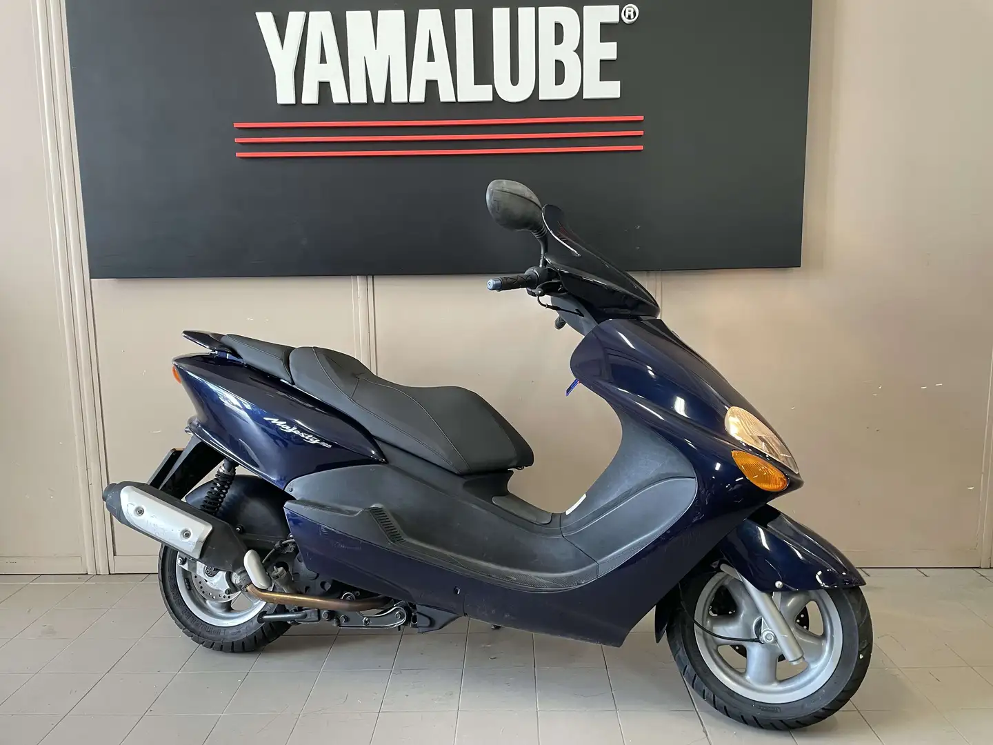 Yamaha Majesty 125 Blau - 1