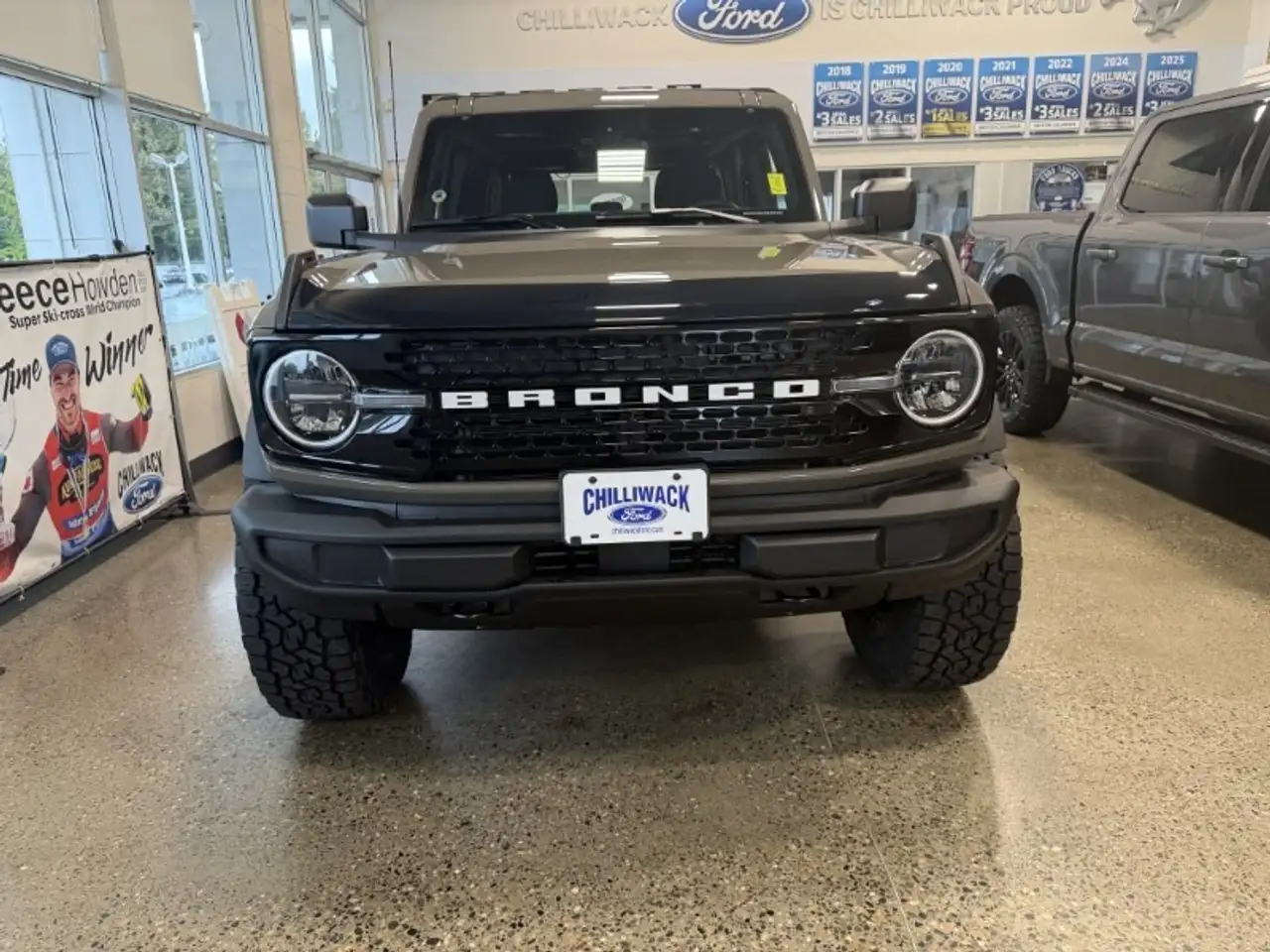 Ford Bronco снимка Ford Bronco