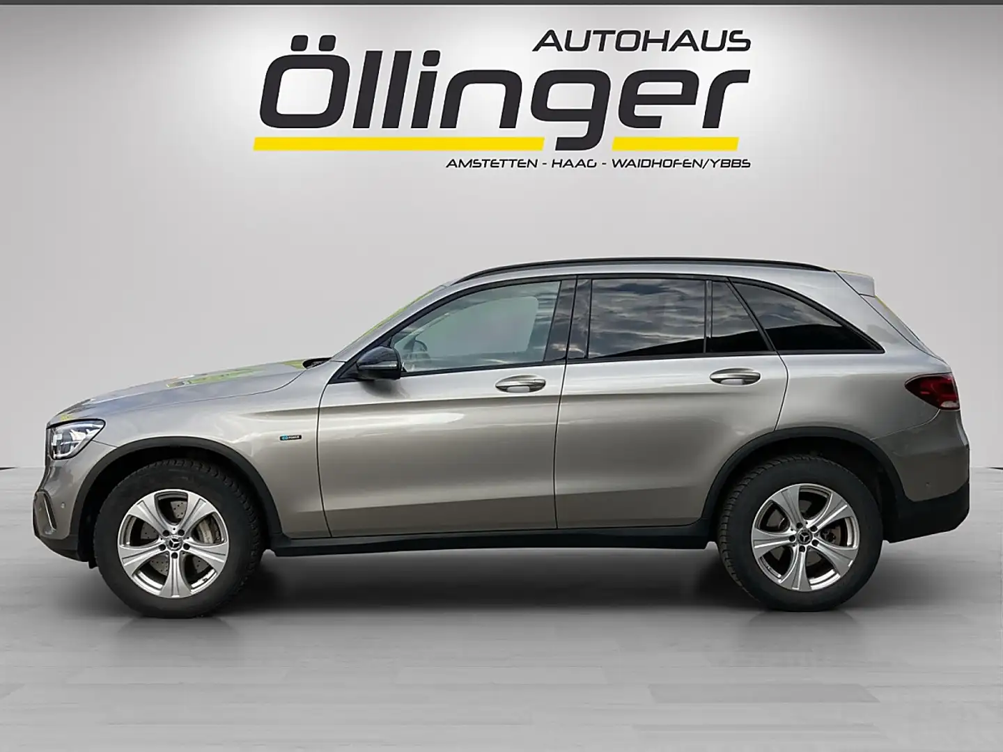 Mercedes-Benz GLC 300 e PHEV 4Matic Grau - 2
