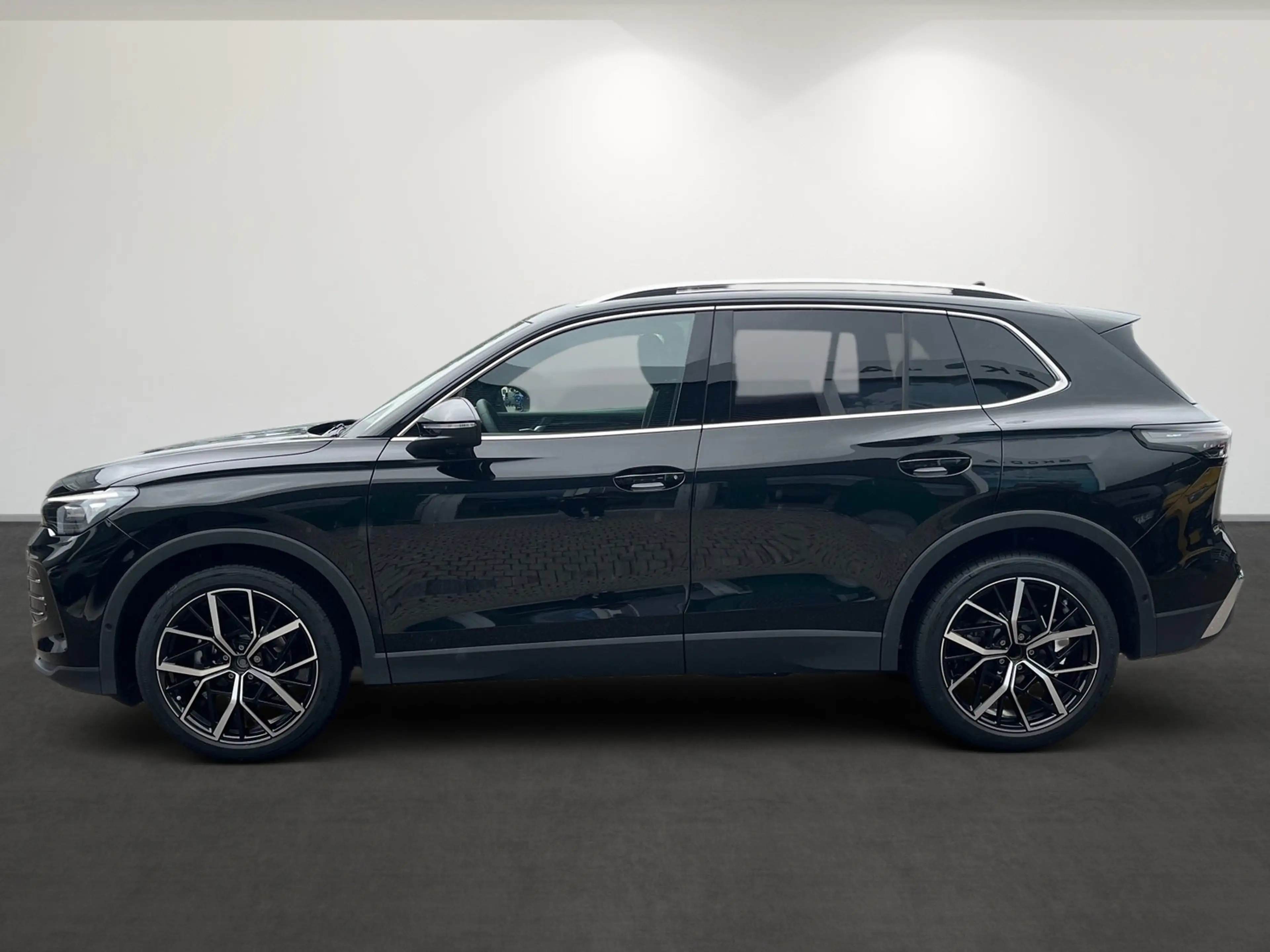 Volkswagen Tiguan 1.5 eTSI Elegance *PANO*AHK*NAVI* — photo 7