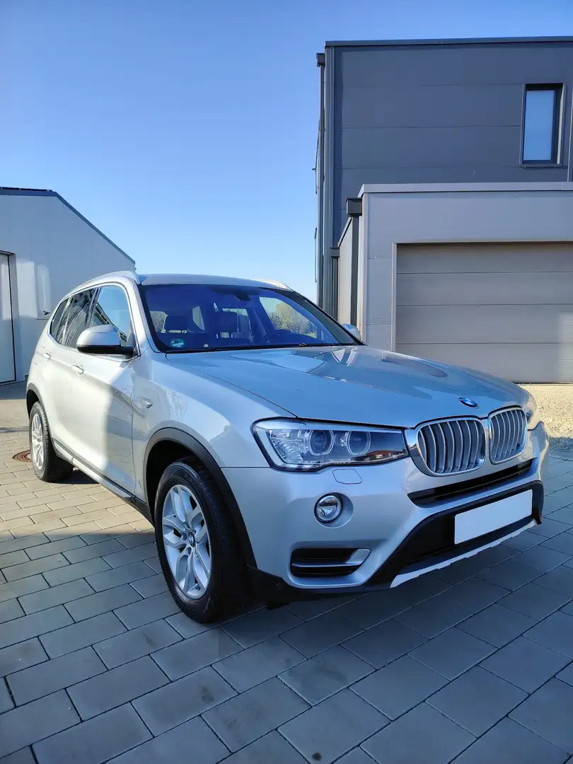 BMW X3 xDrive20d Aut. xLine Silber - 1