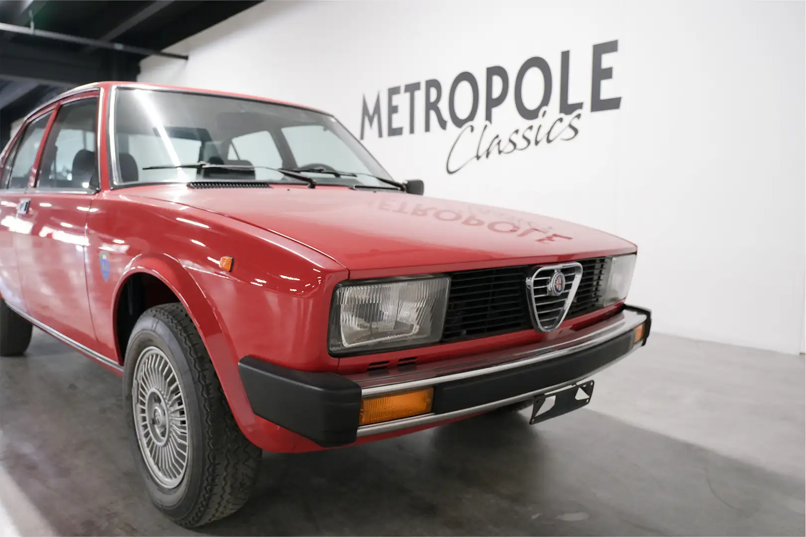 Alfa Romeo Alfetta 2.0 Carburateur. 1979. Airconditioning. M0256 Rojo - 2