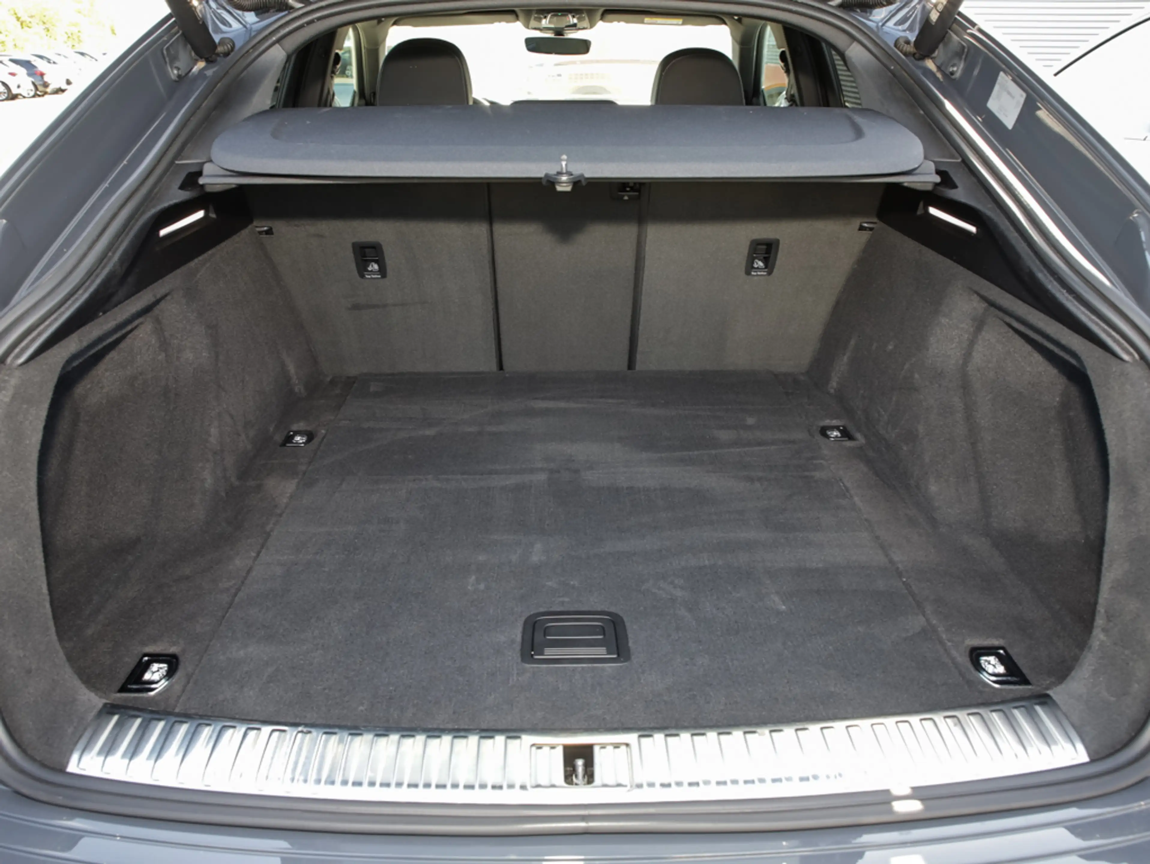 Audi Q8 e-tron Sportback 50 qu 2x S line B&O Nav 360° — photo 7
