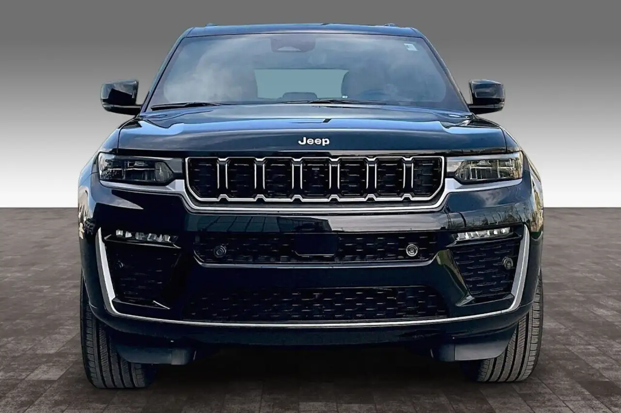 Jeep Grand Cherokee снимка Jeep Grand Cherokee