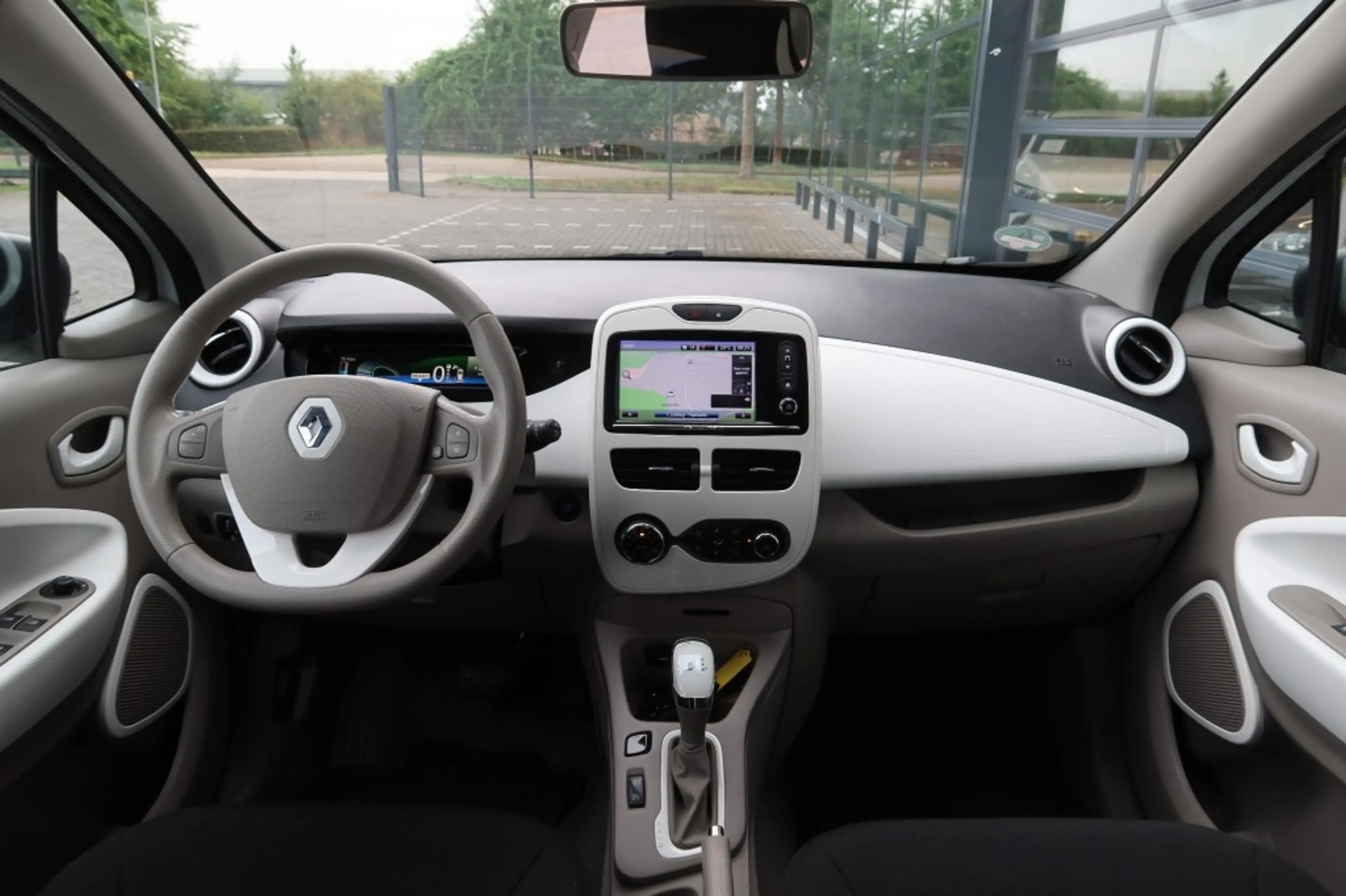 Renault ZOE R90 Life 41kWh NAVI, Camera, PDC, Cruise, Koop Acc — photo 7