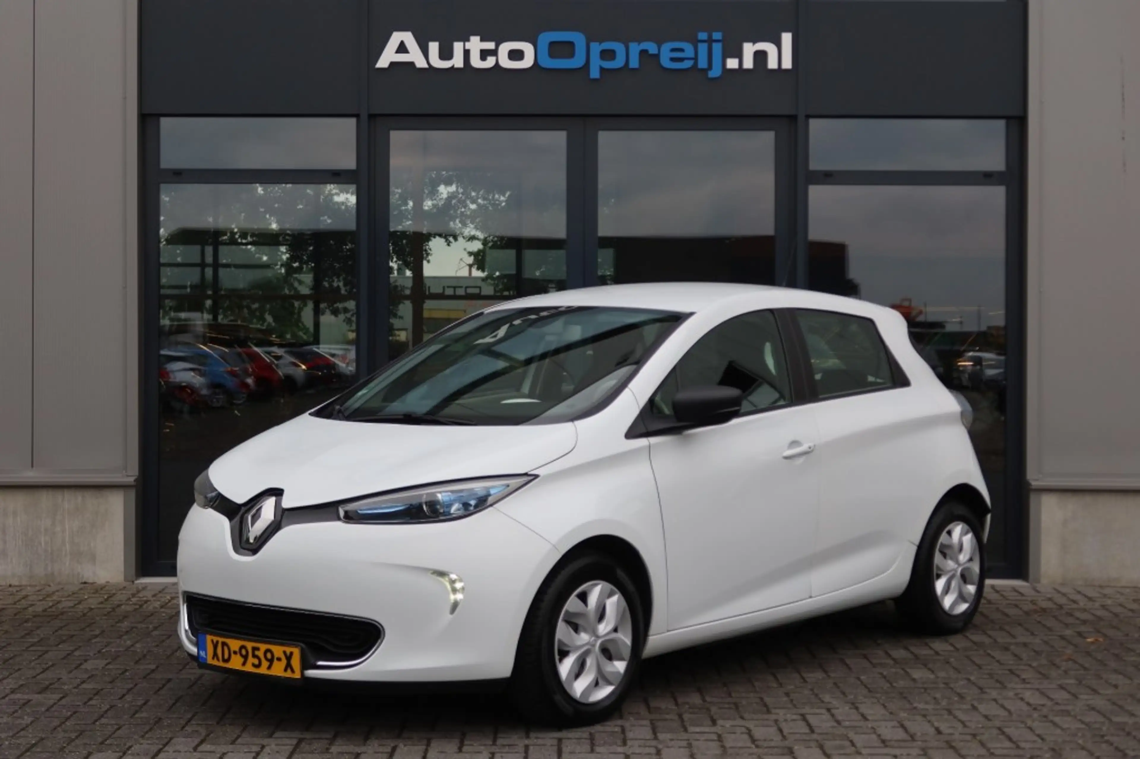 Renault ZOE R90 Life 41kWh NAVI, Camera, PDC, Cruise, Koop Acc